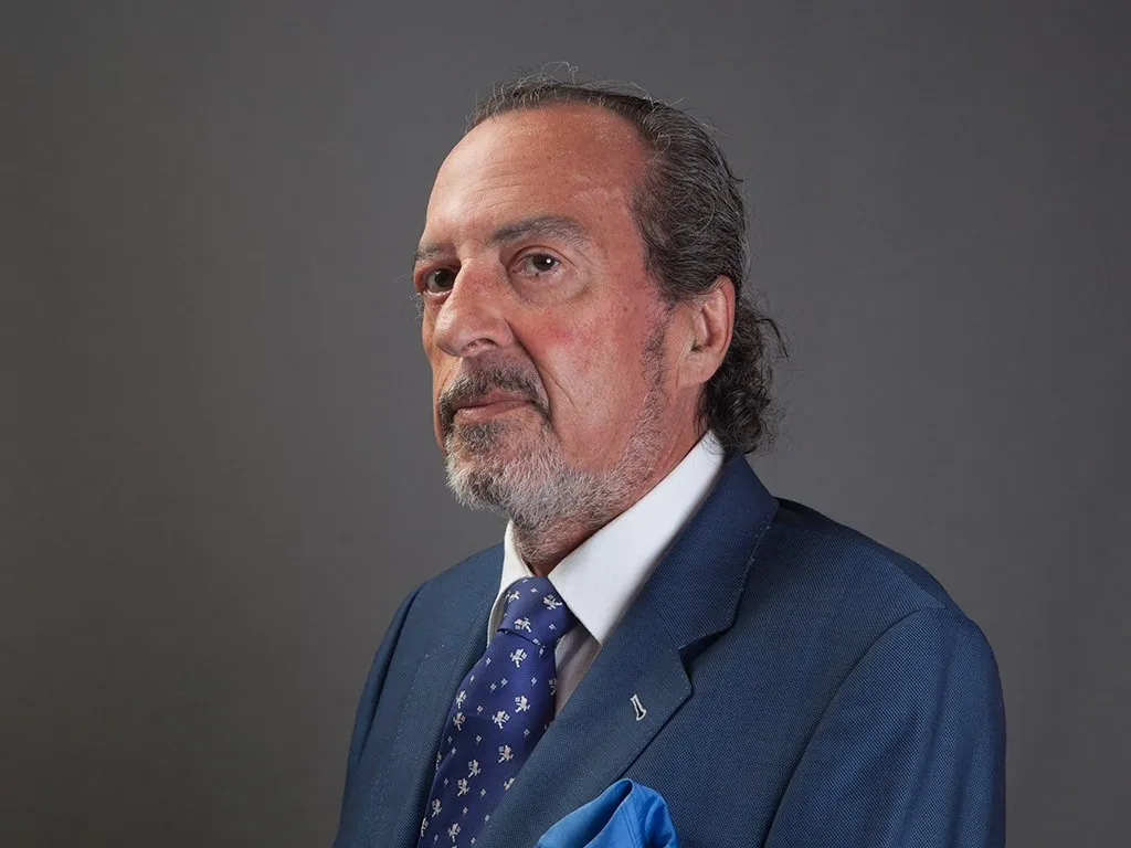 Dr. Juan López-Laserna Ruiz